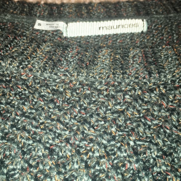 Small Maurice’s shirt with size 5 Brown boots! - Picture 2 of 5